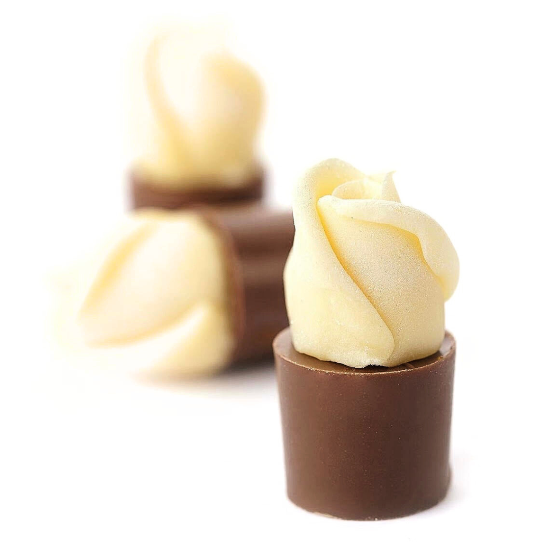 Home krokina chocolate wedding 21 •