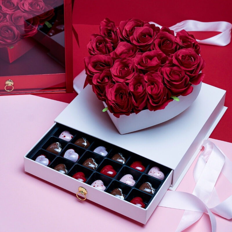 Heart x Flower Chocolate Box &bull;